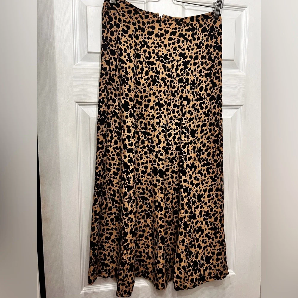 Reformation Black and Tan A-Line Skirt side slit - Picture 2 of 5